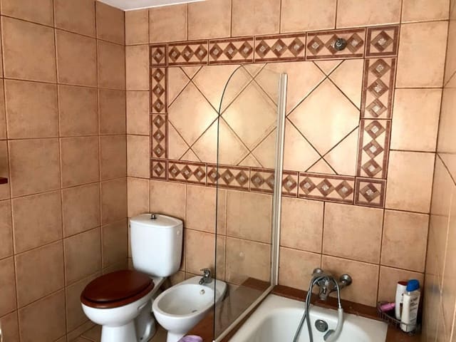 4 bedroom Townhouse for sale in Marbella with pool garage - € 329,500 (Ref: 9405074)