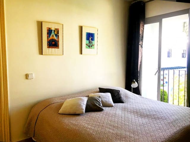 4 chambre Maison de Ville à vendre à Nueva Andalucia, Marbella avec piscine garage - 339 000 € (Ref: 9405091)