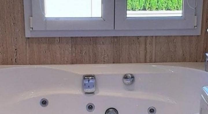 2 soverom Penthouse til salgs i Marbella med svømmebasseng garasje - € 495 000 (Ref: 9405093)