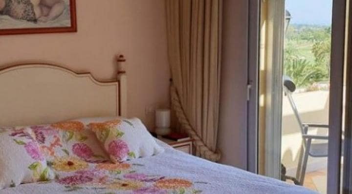 2 soverom Penthouse til salgs i Marbella med svømmebasseng garasje - € 495 000 (Ref: 9405093)