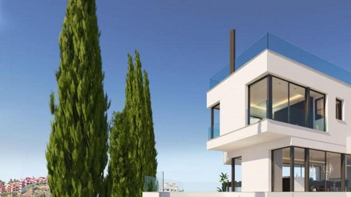 5 sypialnia Willa na sprzedaż w Marbella z basenem garażem - 3 850 000 € (Ref: 9405102)