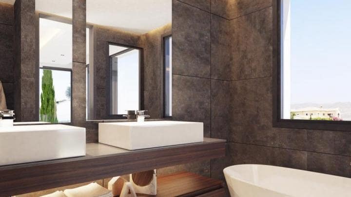 5 sypialnia Willa na sprzedaż w Marbella z basenem garażem - 3 850 000 € (Ref: 9405102)