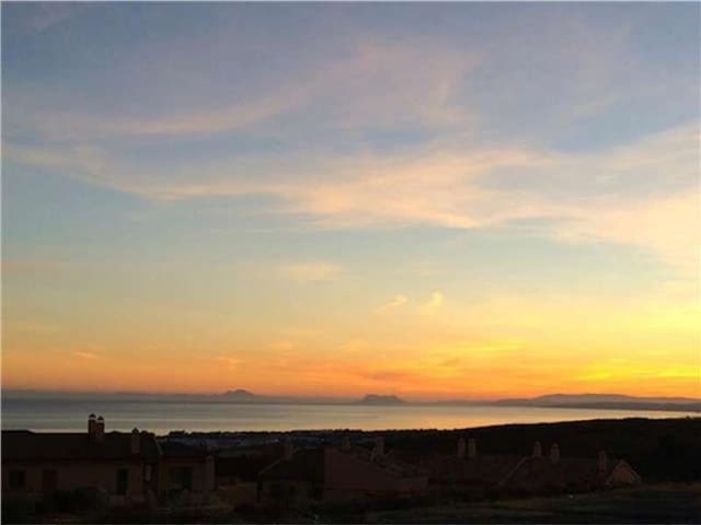 4 bedroom Townhouse for sale in Benahavís with pool garage - € 595,000 (Ref: 9405126)