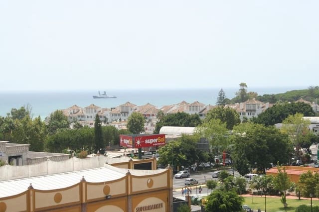 4 soverom Penthouse til salgs i Golden Mile, Marbella med svømmebasseng - € 473 000 (Ref: 9405127)
