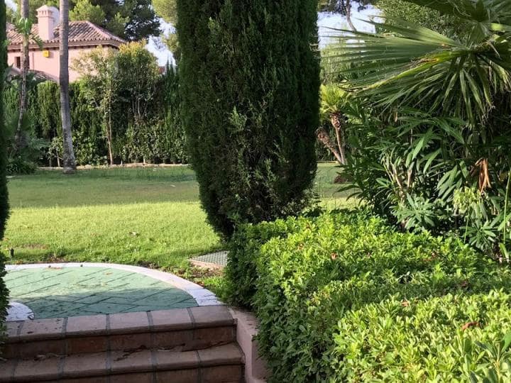 Bouwgrond te koop in Marbella - € 1.000.000 (Ref: 9405151)