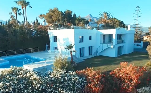 4 camera da letto Villa in vendita in Marbella con piscina garage - 1.890.000 € (Rif: 9405152)