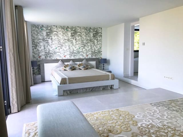 4 camera da letto Villa in vendita in Marbella con piscina garage - 1.890.000 € (Rif: 9405152)