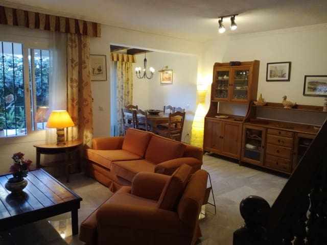 4 quarto Casa em Banda para venda em Marbella com piscina - 398 500 € (Ref: 9405158)