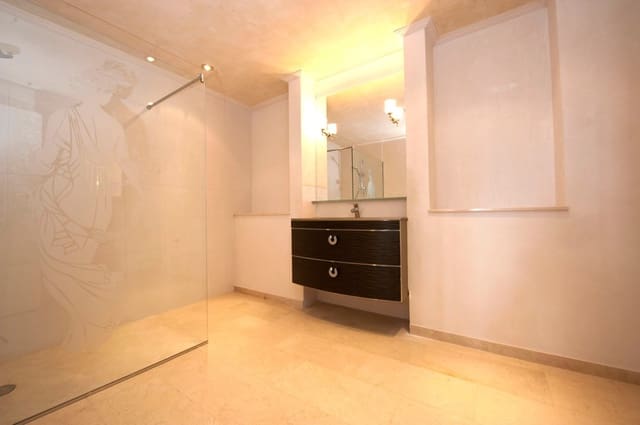 4 sypialnia Willa na sprzedaż w Mijas Costa, Mijas z basenem garażem - 2 700 000 € (Ref: 9405172)