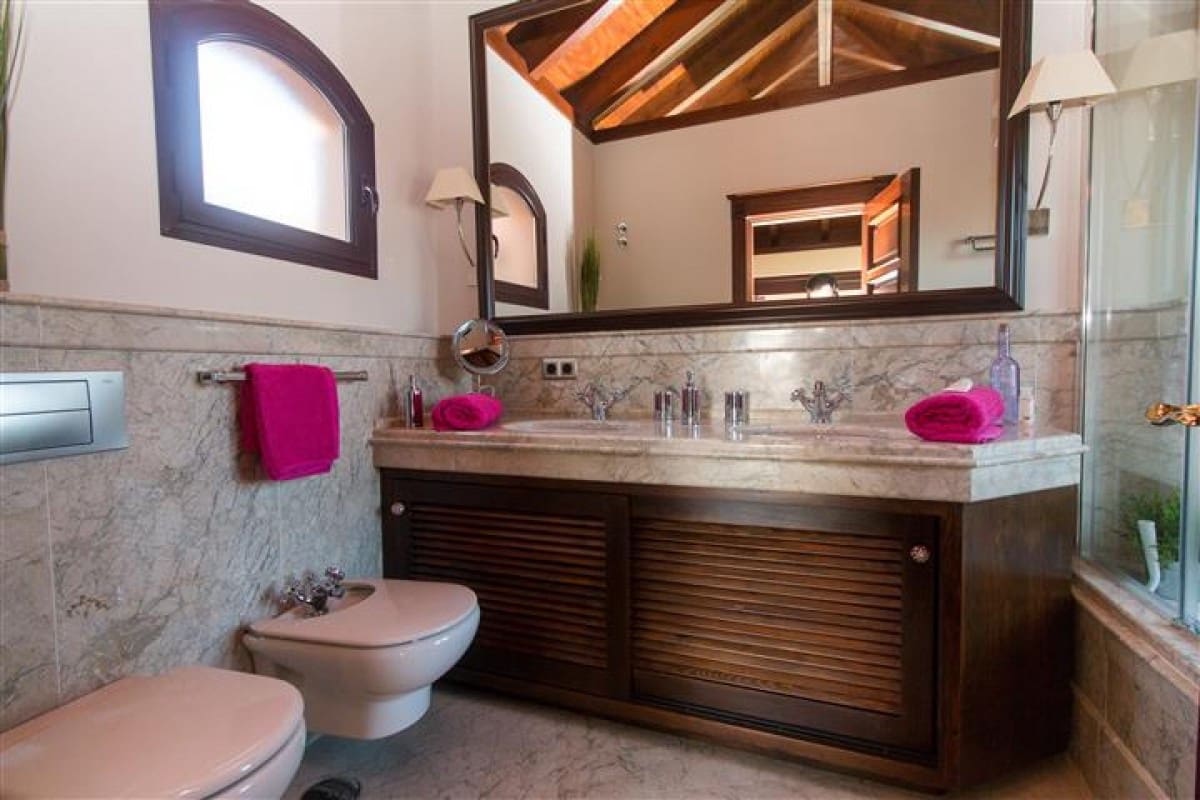 3 soverom Penthouse til salgs i Marbella med svømmebasseng garasje - € 2 250 000 (Ref: 9405173)