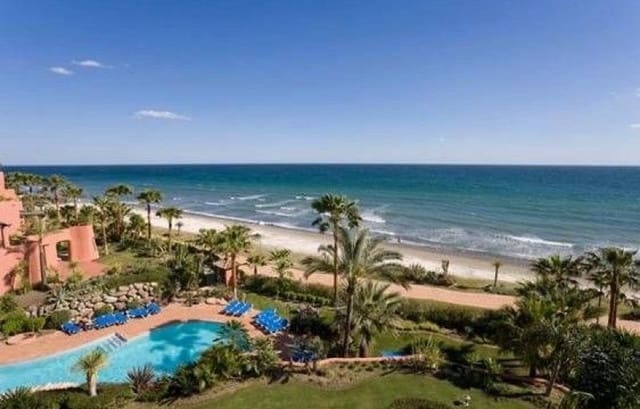 3 makuuhuone Kattohuoneisto myytävänä paikassa Estepona mukana uima-altaan - 1 445 000 € (Ref: 9405176)