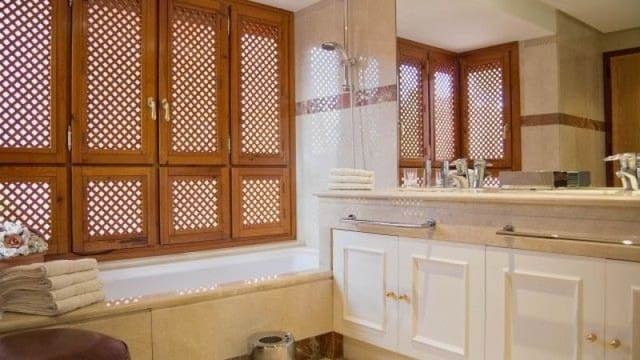 3 makuuhuone Kattohuoneisto myytävänä paikassa Estepona mukana uima-altaan - 1 445 000 € (Ref: 9405176)