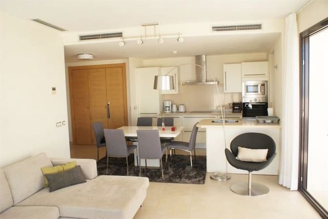 2 soverom Penthouse til salgs i Marbella med svømmebasseng garasje - € 395 000 (Ref: 9405189)