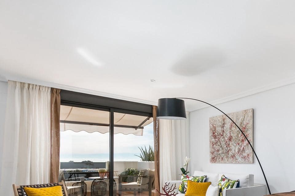 1 chambre Penthouse à vendre à Estepona avec piscine garage - 218 000 € (Ref: 9405203)