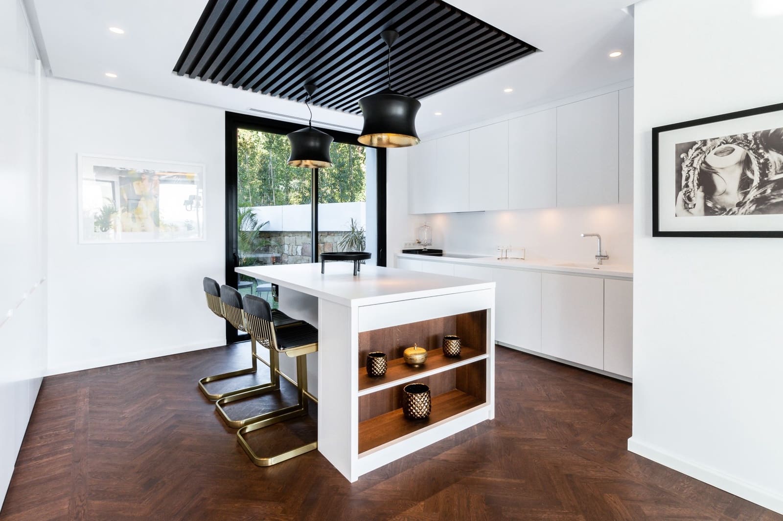 5 sypialnia Willa na sprzedaż w Nueva Andalucia z basenem garażem - 3 995 000 € (Ref: 9405216)