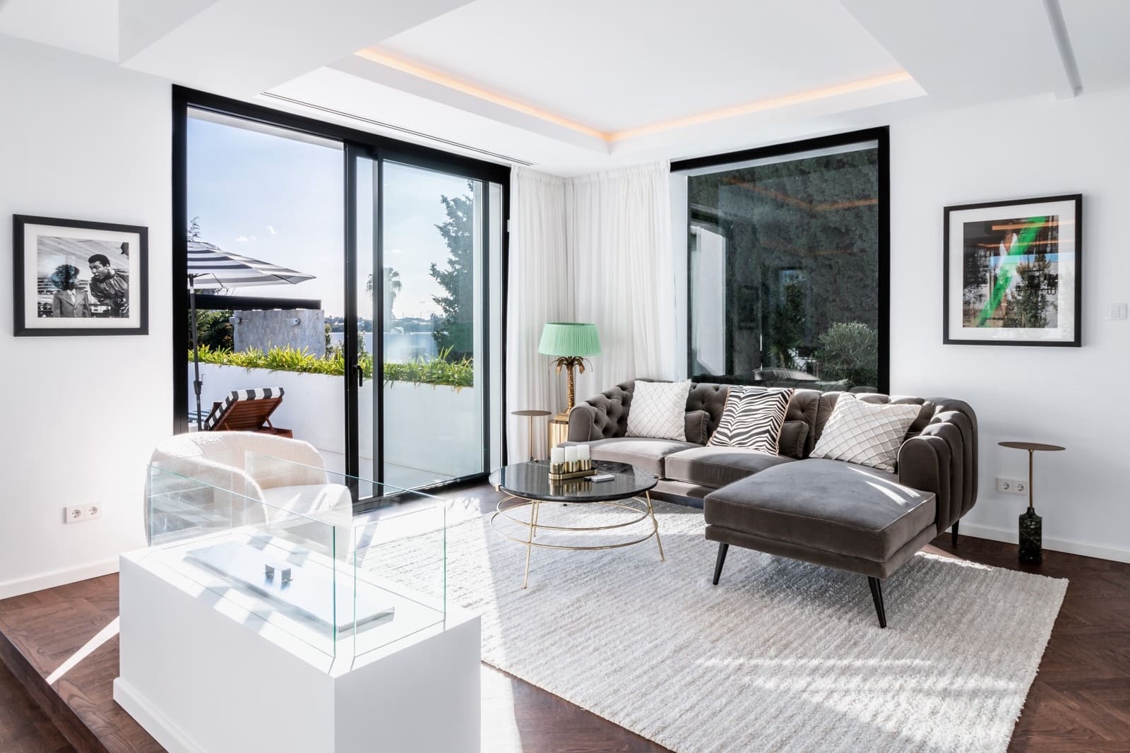 5 sypialnia Willa na sprzedaż w Nueva Andalucia z basenem garażem - 3 995 000 € (Ref: 9405216)