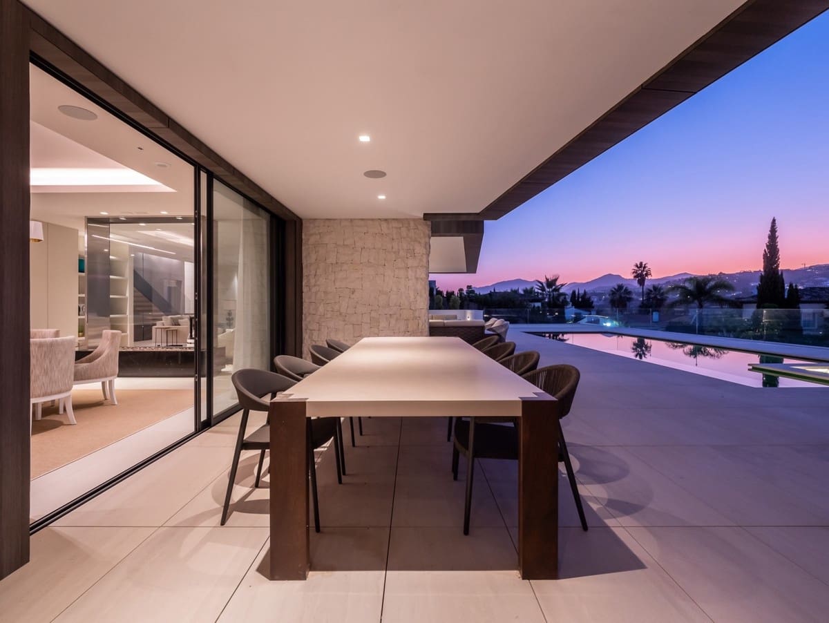 5 sovrum Villa till salu i Nueva Andalucia med pool garage - 3 500 000 € (Ref: 9405222)