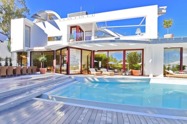 7 soverom Villa til salgs i Nueva Andalucia, Marbella med svømmebasseng garasje - € 4 400 000 (Ref: 9405225)