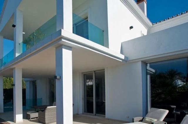 4 quarto Moradia para venda em Marbella com piscina garagem - 1 995 000 € (Ref: 9405240)