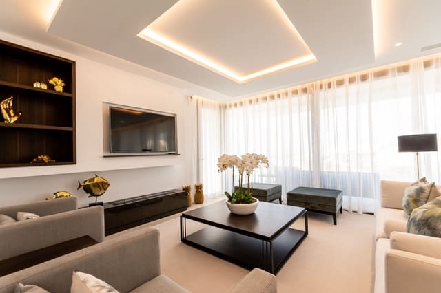 4 slaapkamer Villa te koop in Nueva Andalucia, Marbella met zwembad garage - € 2.600.000 (Ref: 9405252)