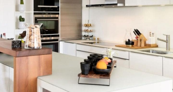 5 bedroom Penthouse for sale in Benahavis with pool - € 1,250,000 (Ref: 9405279)