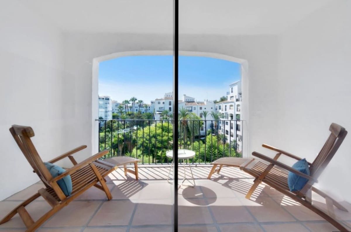 3 soverom Leilighet til salgs i Puerto Banus med svømmebasseng - € 695 000 (Ref: 9405281)