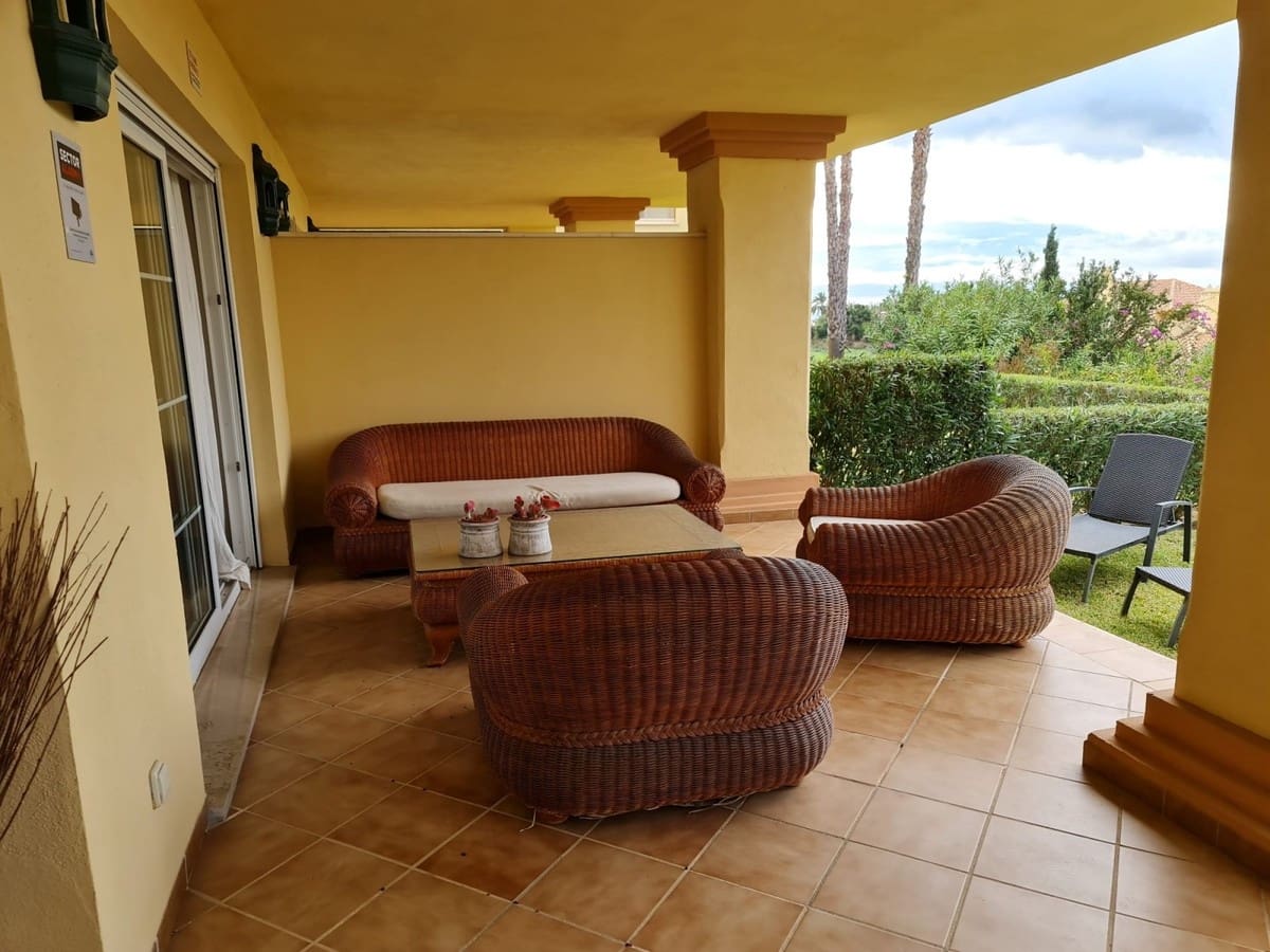 2 soverom Leilighet til salgs i Nueva Andalucia med svømmebasseng garasje - € 385 000 (Ref: 9405282)