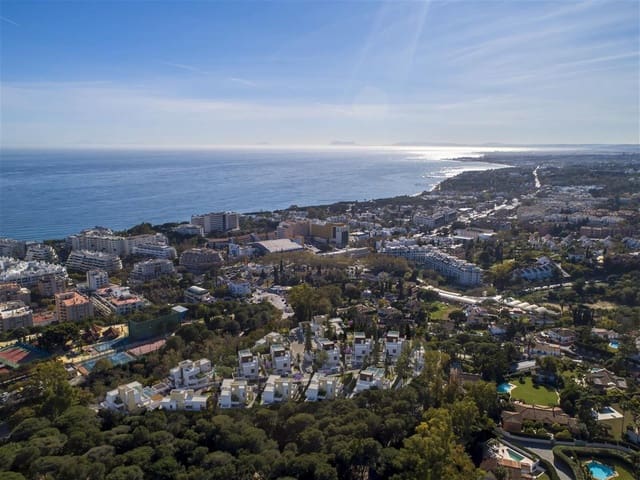 4 soveværelse Villa til salg i Golden Mile, Marbella med swimmingpool garage - € 1.980.000 (Ref: 9405285)