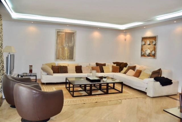 4 chambre Appartement à vendre à Marbella avec piscine garage - 1 155 000 € (Ref: 9405298)