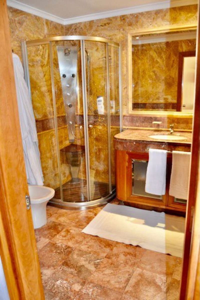 4 chambre Appartement à vendre à Marbella avec piscine garage - 1 155 000 € (Ref: 9405298)