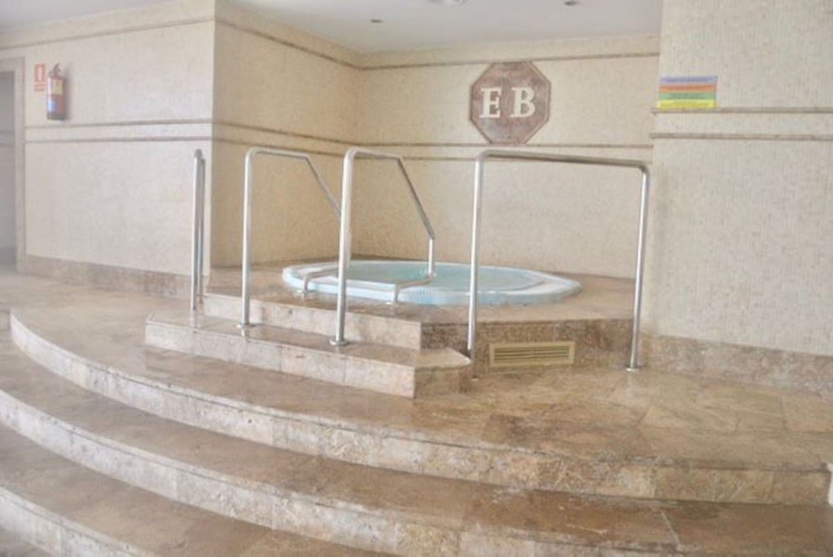 4 chambre Appartement à vendre à Marbella avec piscine garage - 1 155 000 € (Ref: 9405298)