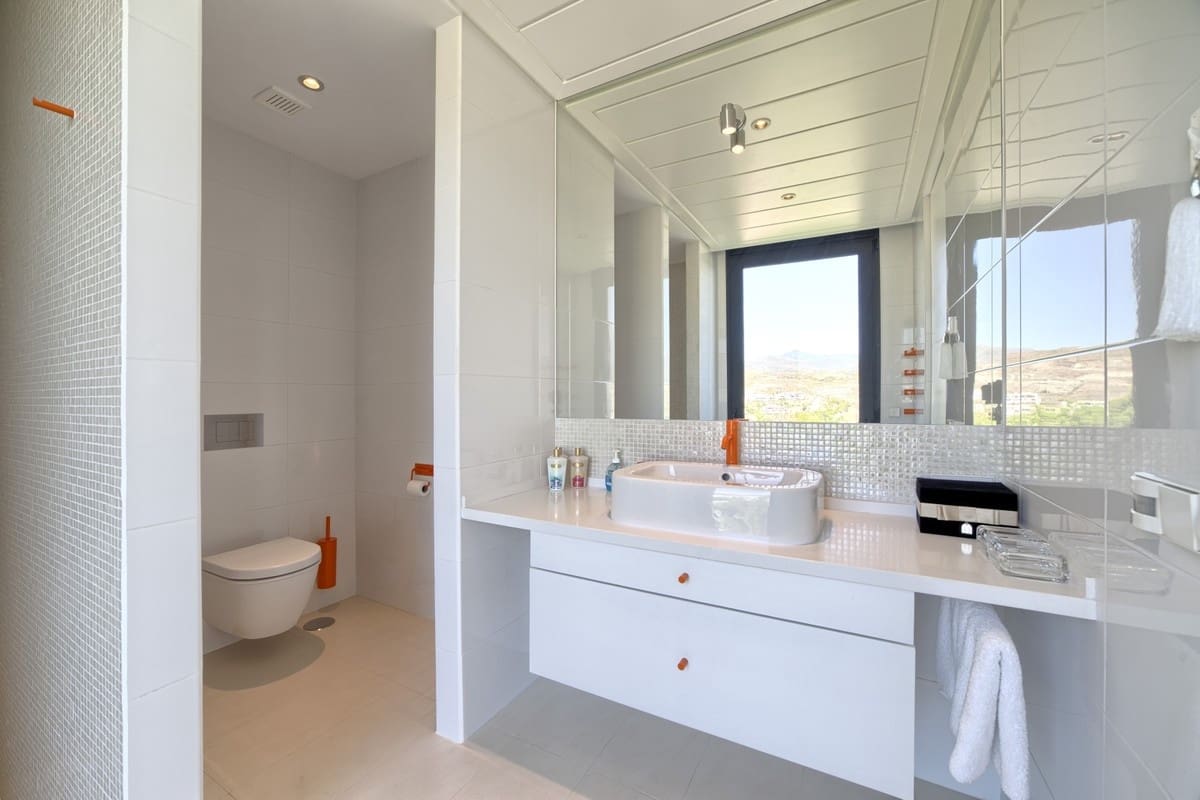 5 soveværelse Villa til salg i Los Flamingos med swimmingpool garage - € 4.975.000 (Ref: 9405306)