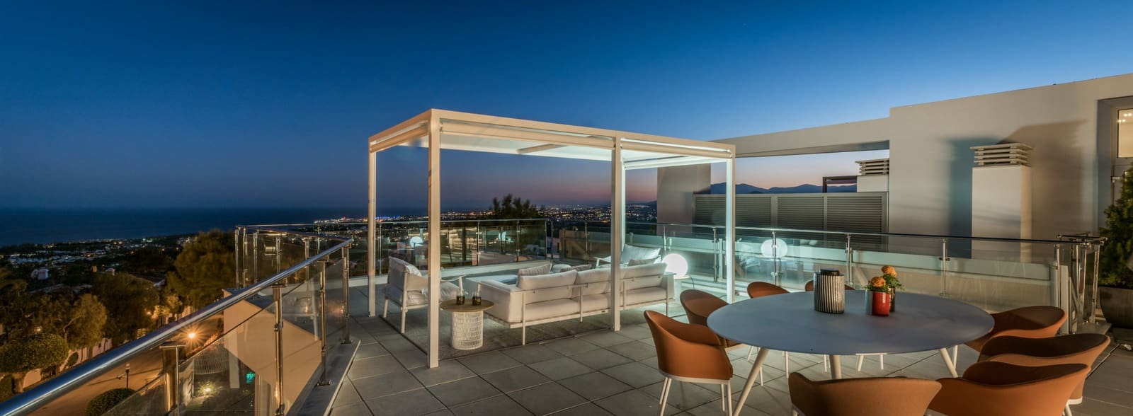 3 sovrum Villa till salu i Marbella med pool garage - 3 100 000 € (Ref: 9405313)