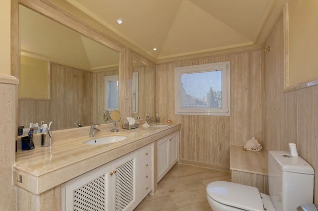 3 sovrum Takvåning till salu i Marbella med pool garage - 1 750 000 € (Ref: 9405324)