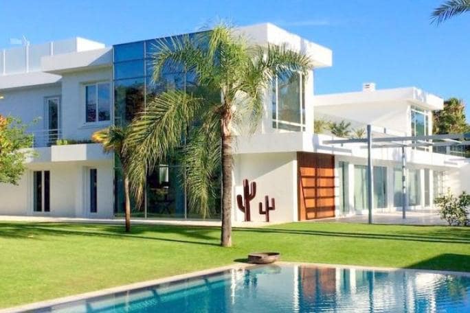 7 soverom Villa til salgs i Guadalmina med svømmebasseng garasje - € 5 950 000 (Ref: 9405368)