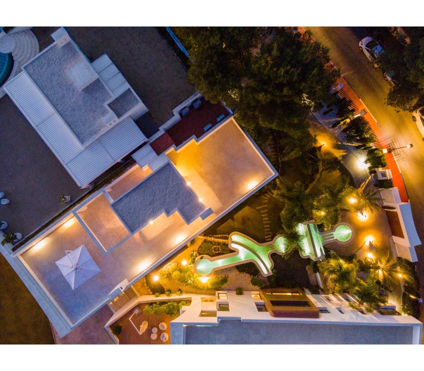 3 bedroom Apartment for sale in Golden Mile with pool garage - € 2,995,000 (Ref: 9405405)