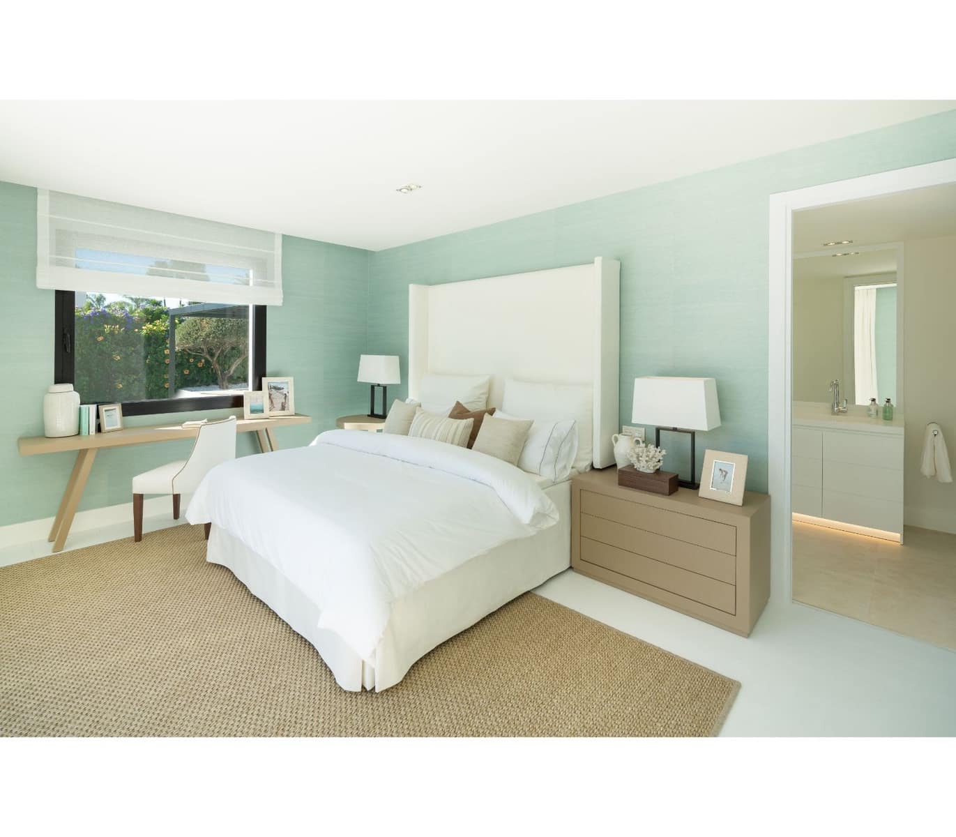 5 bedroom Villa for sale in Marbella with pool garage - € 4,850,000 (Ref: 9405407)