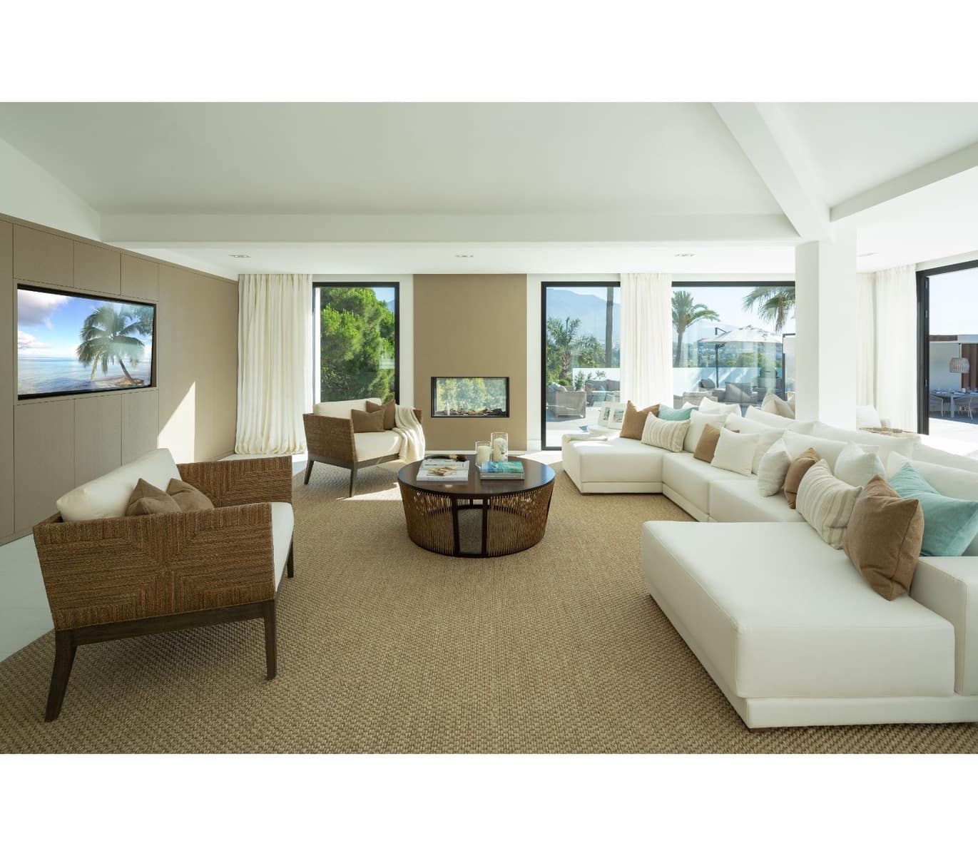 5 bedroom Villa for sale in Marbella with pool garage - € 4,850,000 (Ref: 9405407)