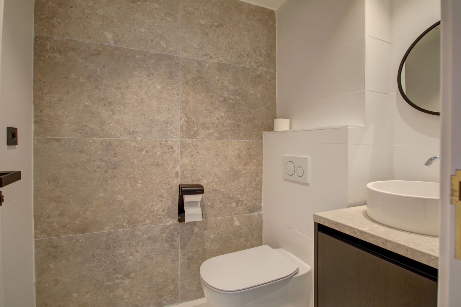 Apartamento de 2 habitaciones en New Golden Mile en venta con piscina garaje - 895.000 € (Ref: 9405419)