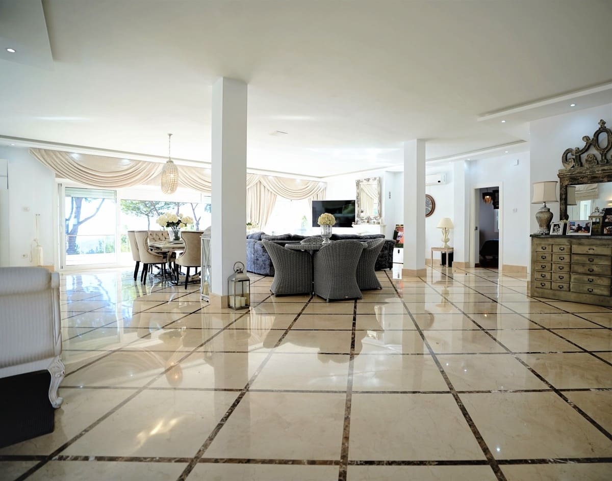 4 slaapkamer Villa te koop in La Heredia met zwembad garage - € 1.900.000 (Ref: 9405420)