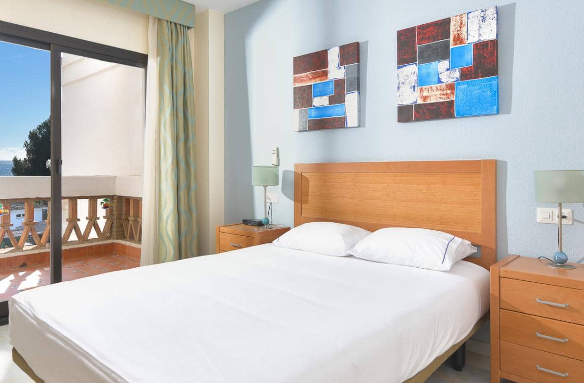 2 bedroom Apartment for sale in Mijas Costa with pool garage - € 199,000 (Ref: 9405432)