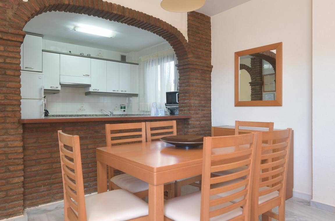 2 bedroom Apartment for sale in Mijas Costa with pool garage - € 199,000 (Ref: 9405432)