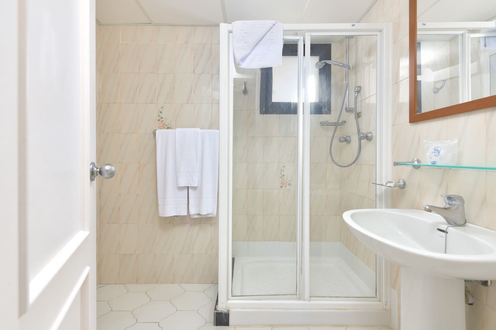 2 bedroom Apartment for sale in Mijas Costa with pool garage - € 199,000 (Ref: 9405432)