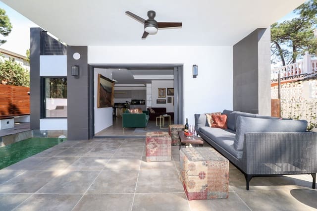 4 soverom Villa til salgs i Mijas Costa, Mijas med svømmebasseng garasje - € 1 485 000 (Ref: 9405438)