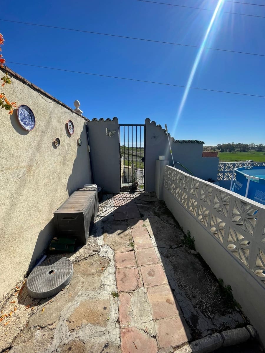 2 sypialnia Willa na sprzedaż w Nueva Andalucia z basenem garażem - 350 000 € (Ref: 9405446)