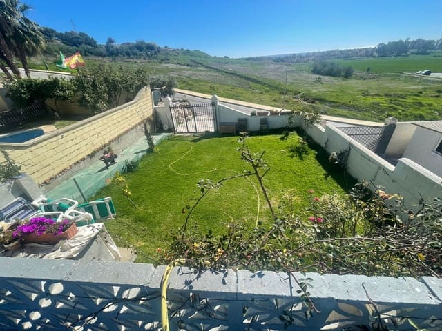 2 sypialnia Willa na sprzedaż w Nueva Andalucia, Marbella z basenem garażem - 350 000 € (Ref: 9405446)