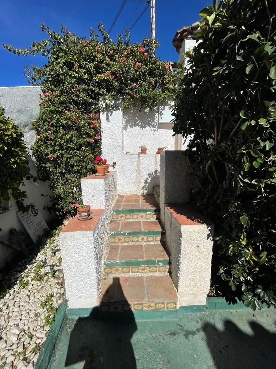 2 sypialnia Willa na sprzedaż w Nueva Andalucia z basenem garażem - 350 000 € (Ref: 9405446)