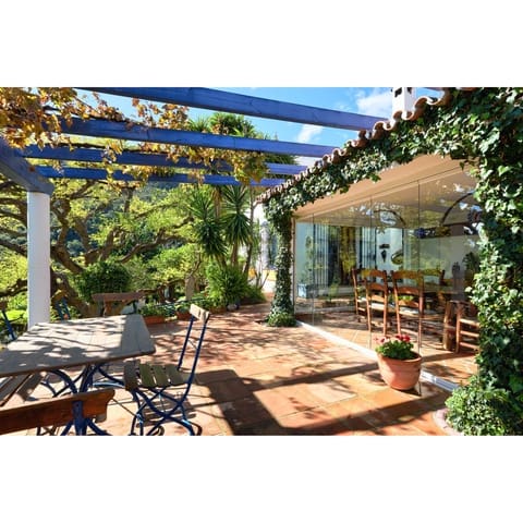 2 sypialnia Willa na sprzedaż w Casares z basenem garażem - 695 000 € (Ref: 9405447)