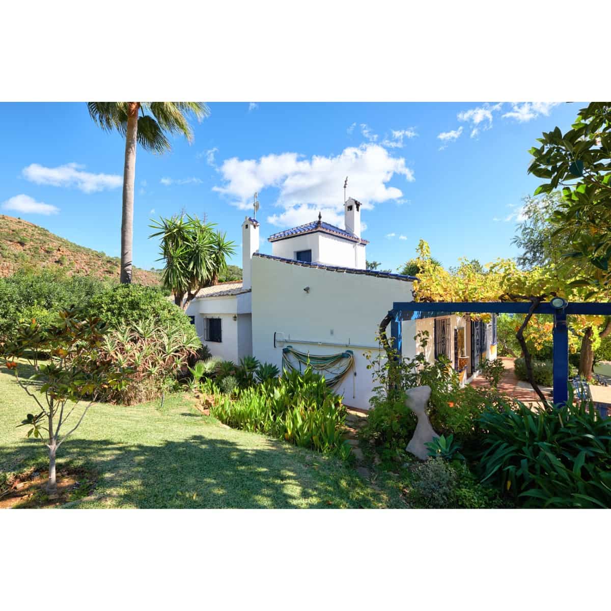 2 sypialnia Willa na sprzedaż w Casares z basenem garażem - 695 000 € (Ref: 9405447)