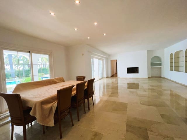 6 soverom Villa til salgs i El Paraiso, Estepona med svømmebasseng garasje - € 1 995 000 (Ref: 9405468)